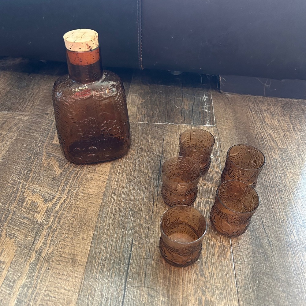 Nuutajärvi Arabia Finland Oiva Toikka Fauna Amber Glass Decanter 5 Shot Glasses